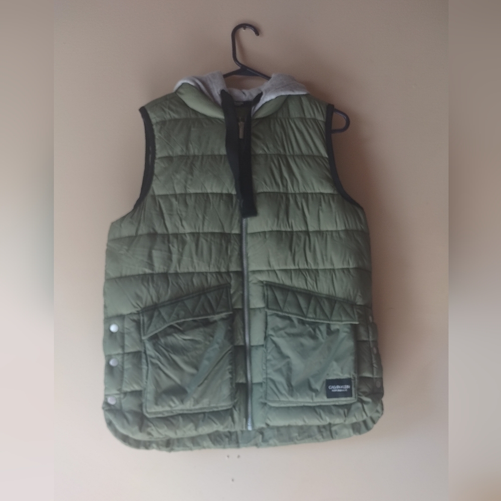 Large Olive Green Calvin Klein Puffer Vest